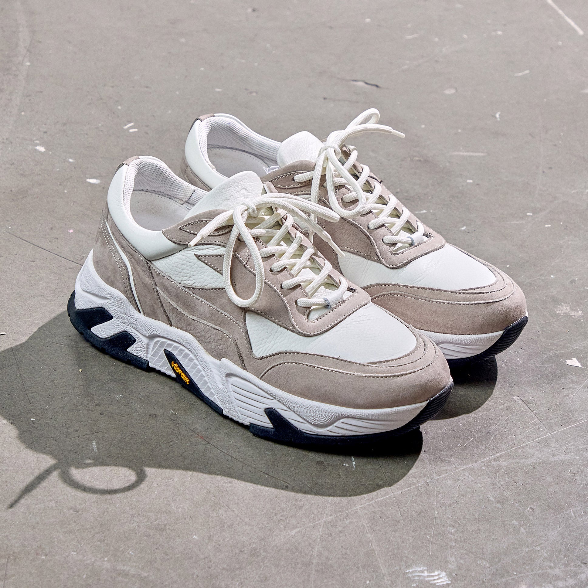 Hollen Stealth - Gray White