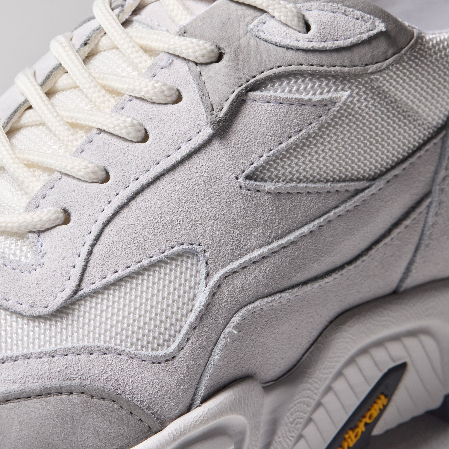 Hollen Super - Gray White