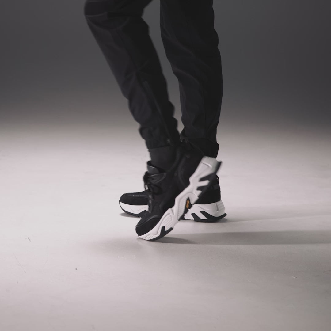 Hollen Super - Black White
